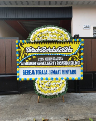 Papan Bunga Duka di Mandolang