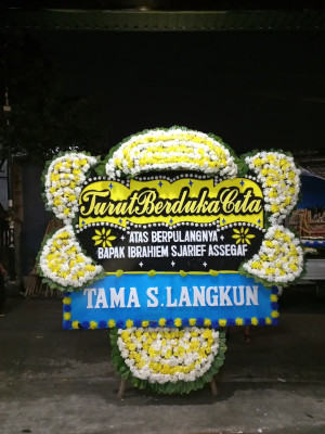 Papan Bunga Duka di Mandolang